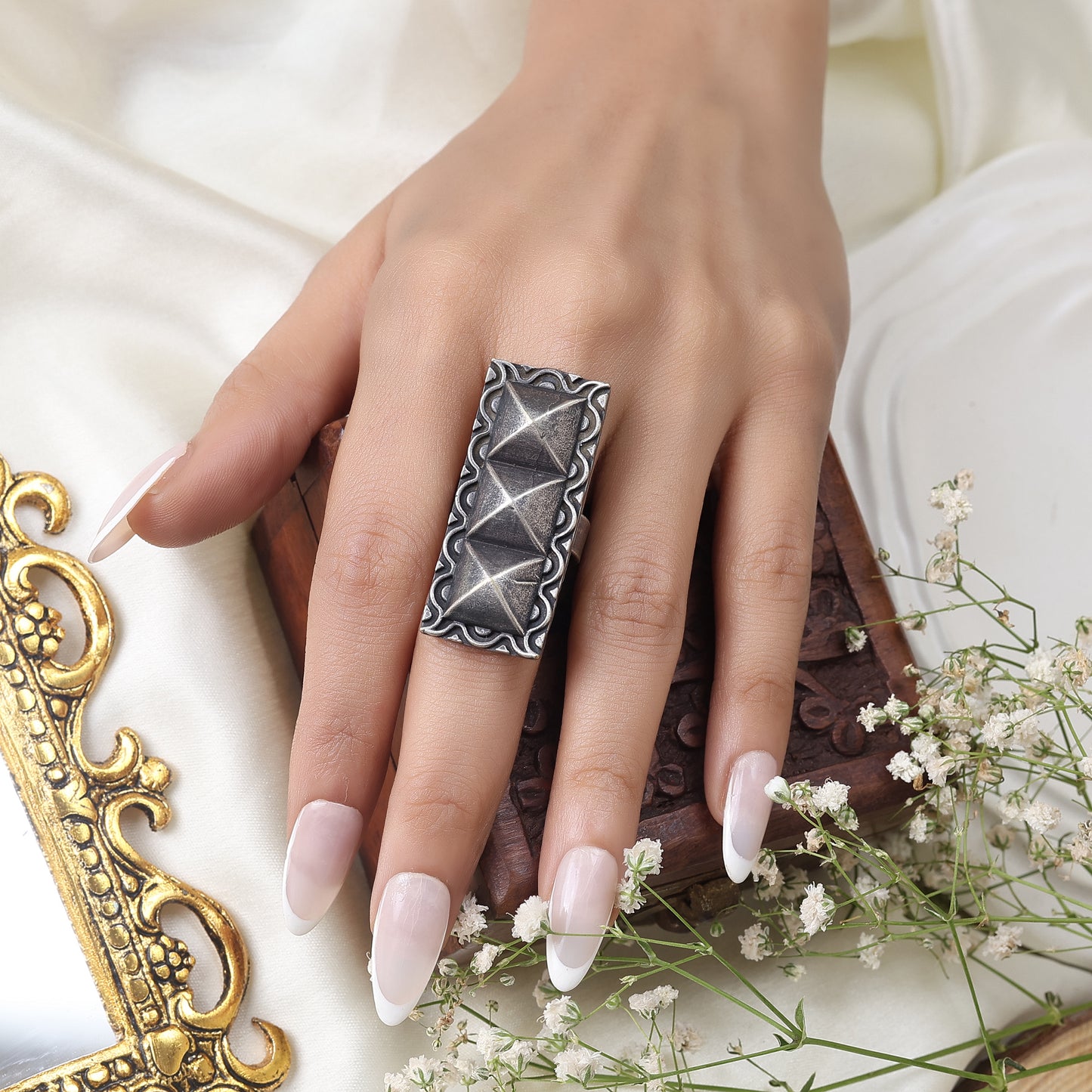 Tri Pyramid Rectange