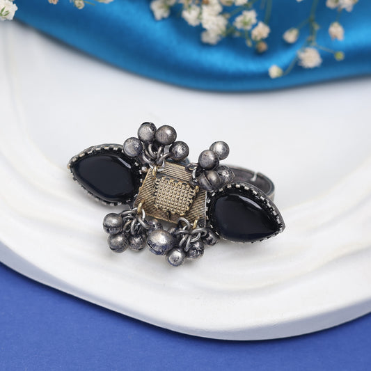 Ornate Shield Ghungroo Black