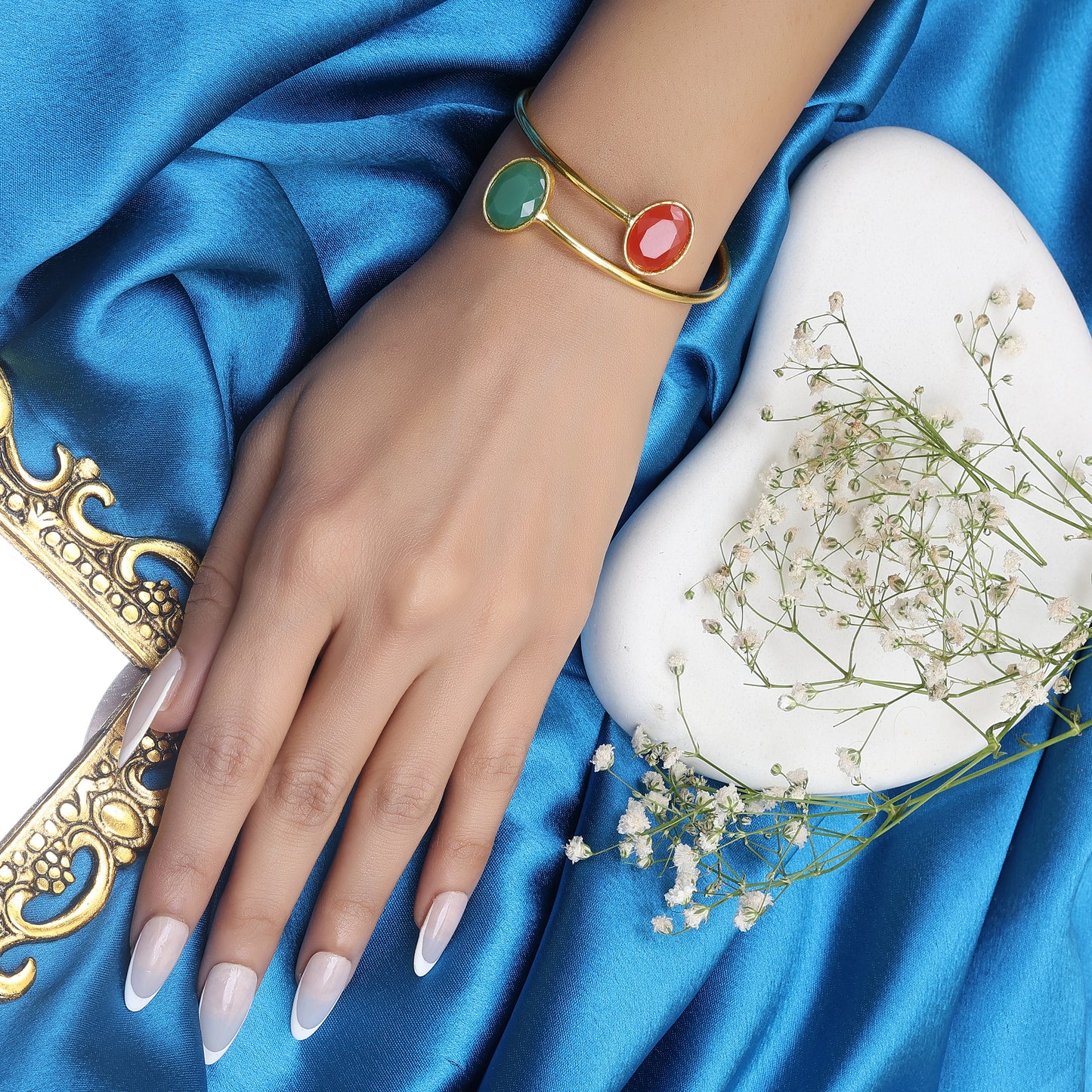 Lustrous Oval Cabochon Bracelets