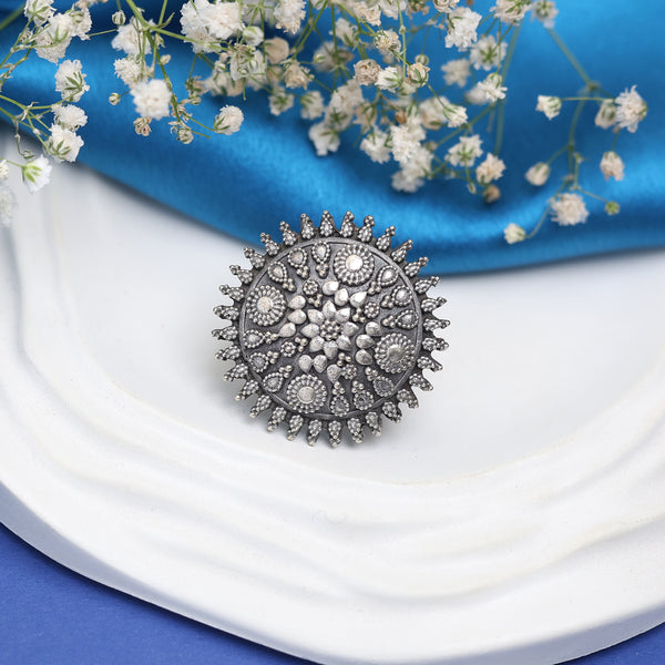 Bold Star Ring