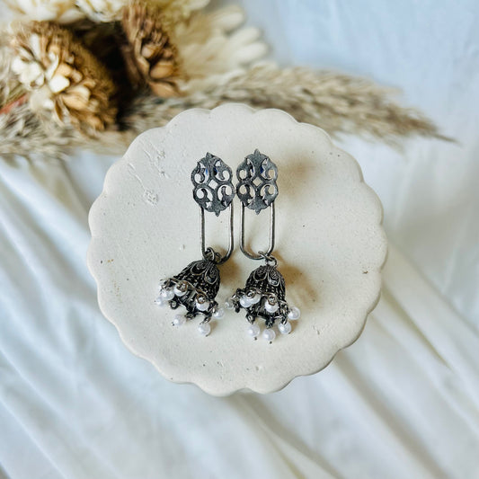 Pearl Drop Earring
